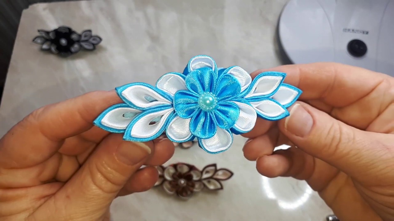 Plat'ye dlya volos iz kanzashi iz atlasnoy lenty / ukrasheniye dlya volos / uchebnik