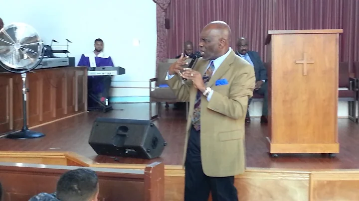 Rev Raymond Burnett