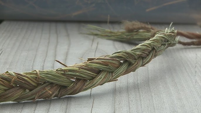 Meaning of SWEETGRASS Braids (What is the Significance of SWEET GRASS  Braids?) 🌾 