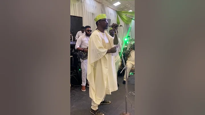 K1 de ultimate for  pasuma on stage at oniba ekun daughters wedding 