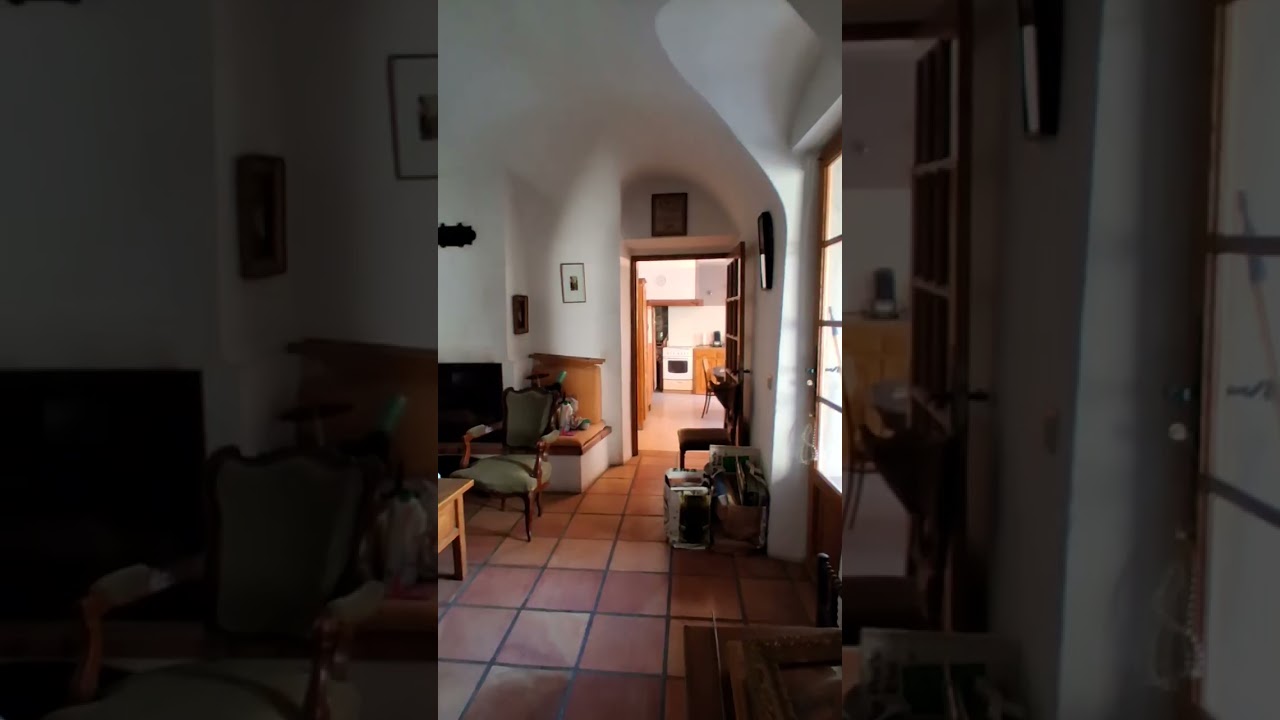 Vidéo Vente maison 220&nbsp;m² Saint-André-De-Cruzières (07460)
