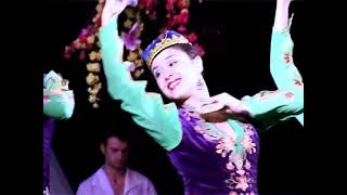 Воспитанники Эстрадно-Циркового Колледжа - Уйгурский Танец.
