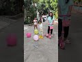 Aisyah Mau Meletuskan sendiri balon warna-warninya 🤭 🥳🎉 #shortvideo #meletuskanbalon #bermainbalon