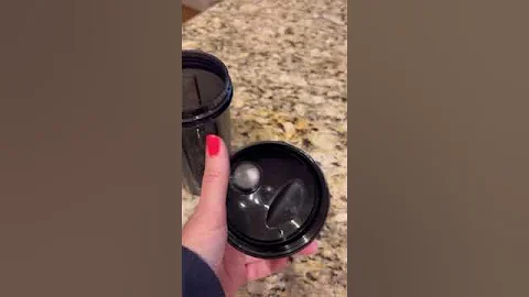 BlenderBottle Classic Shaker Bottle Perfect for Protein Shakes and Pre Workout, Black, 20oz