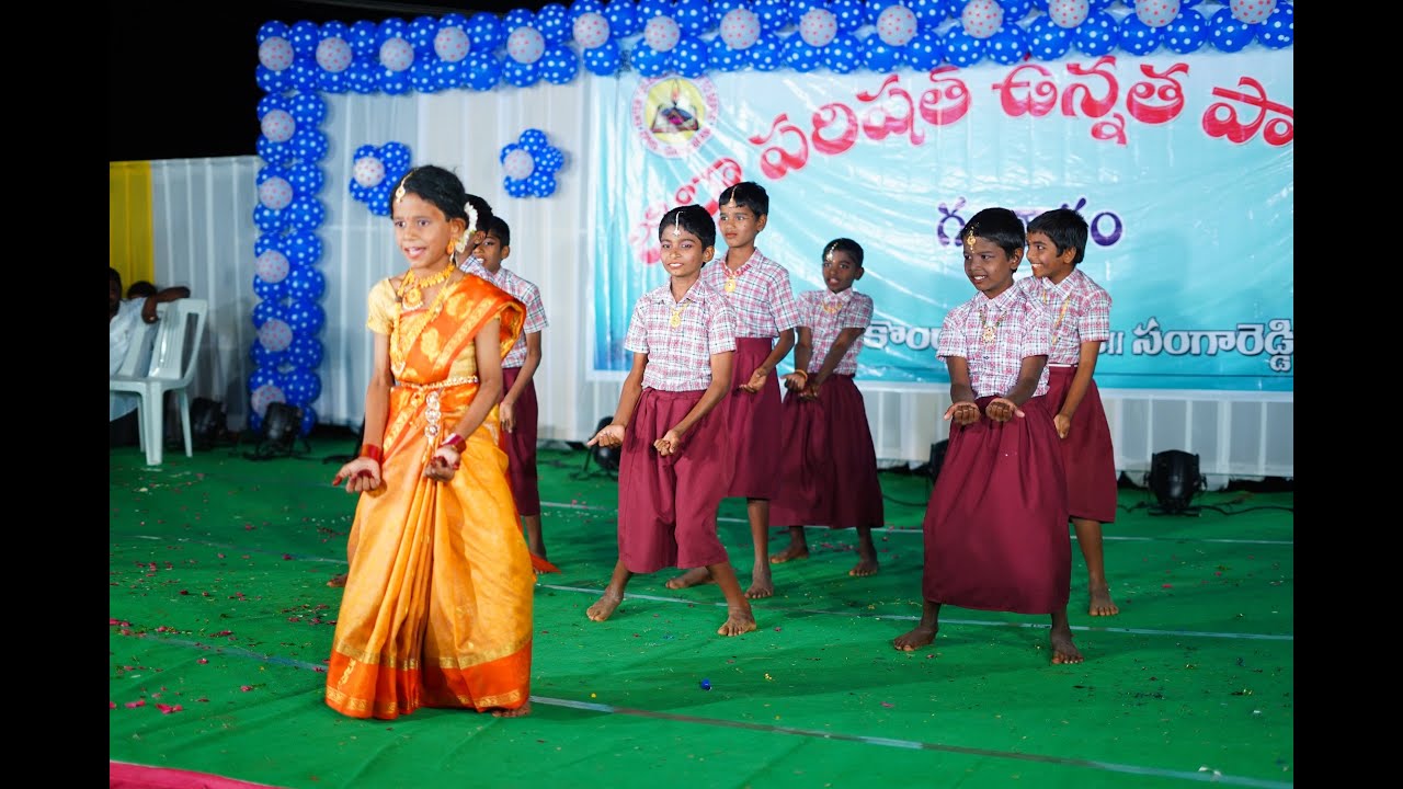 pulsar bike dance performance // zphs gangaram - YouTube