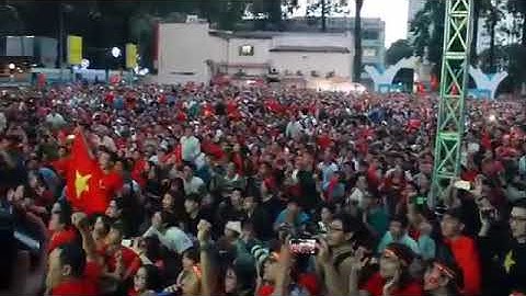 Nói liền vòng tay lớn của Việt Nam vô địch