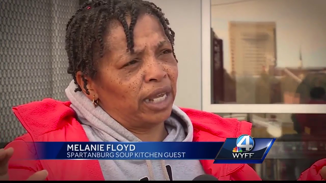 Spartanburg Soup Kitchen helps hundreds on Thanksgiving - YouTube