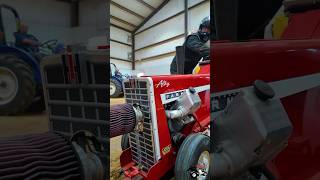 IH 1206 singing a tune!! #gardentractor #tractorpulling