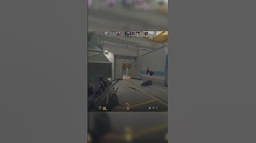 I suck at movement #cs2 #cs2funnymoments #streamfails #noscope #jumpshot #csgo #counterstrike