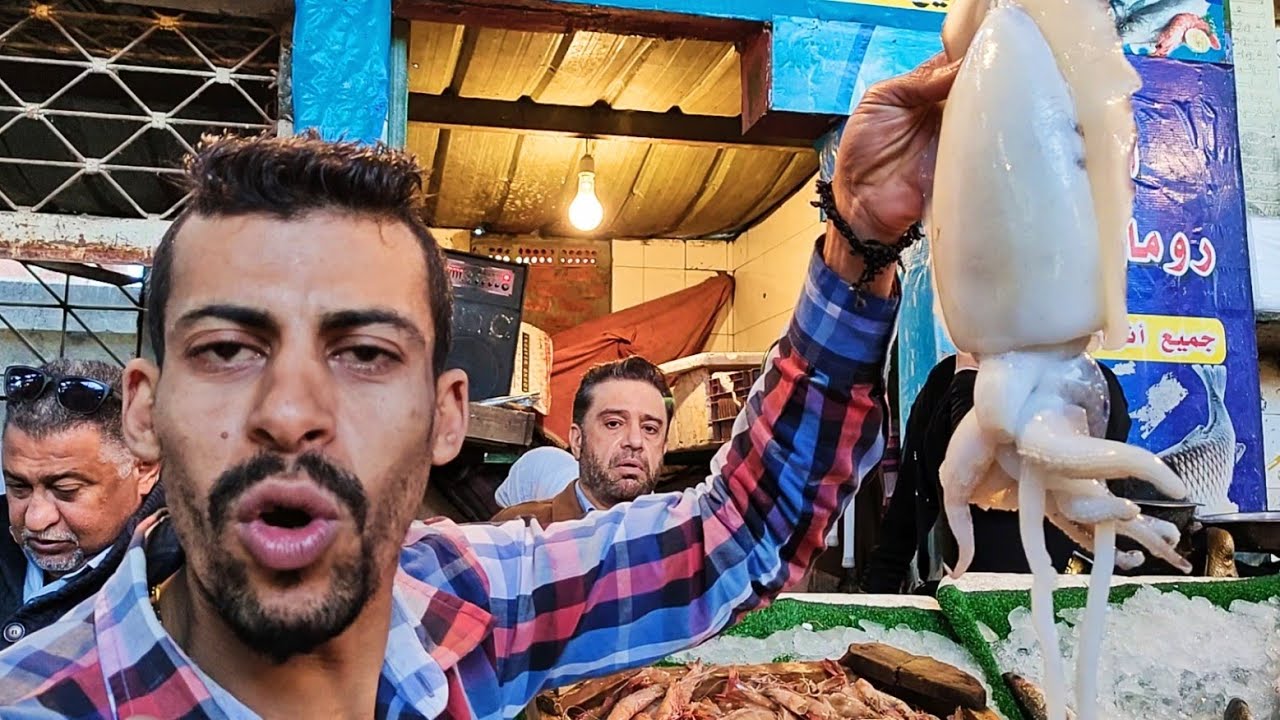 اختلفت مع البياع وانا في جولة بسوق الاسماك بالمنيب وانتم الحكم