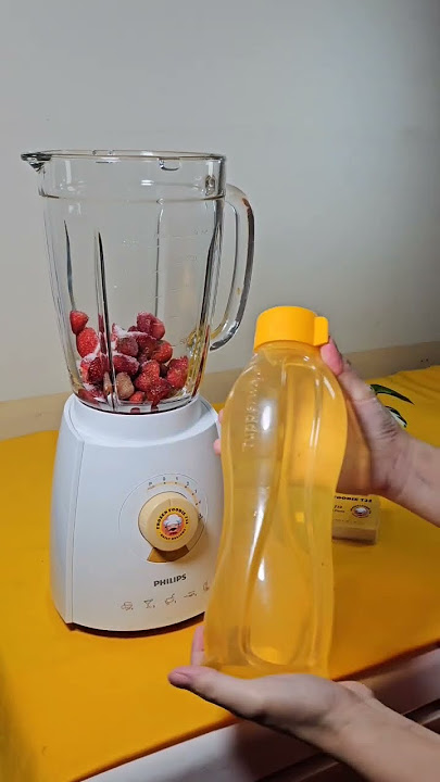 Strawberry Frozen, dari bahan strawberry lokal berkwalitas yang tersedia di toko kami...