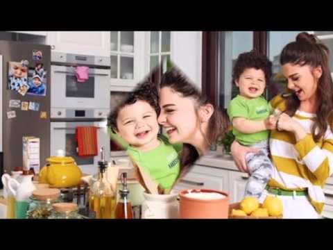 التركية بيلين كارهان مع ابنها في حملة إعلانية