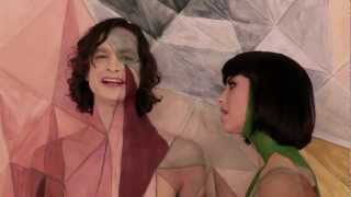 Gotye - Somebody That I Used To Know (feat. Kimbra) ( Official Video )