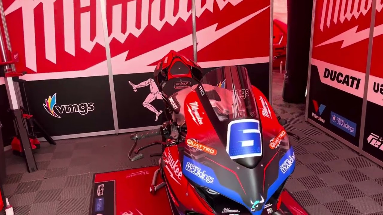 Ducati Panigale V2 -Milwaukee - MD Racing @ The Isle of Man TT 2025