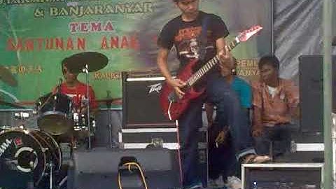 Gigi - Lailatul Qadar cover live in concer