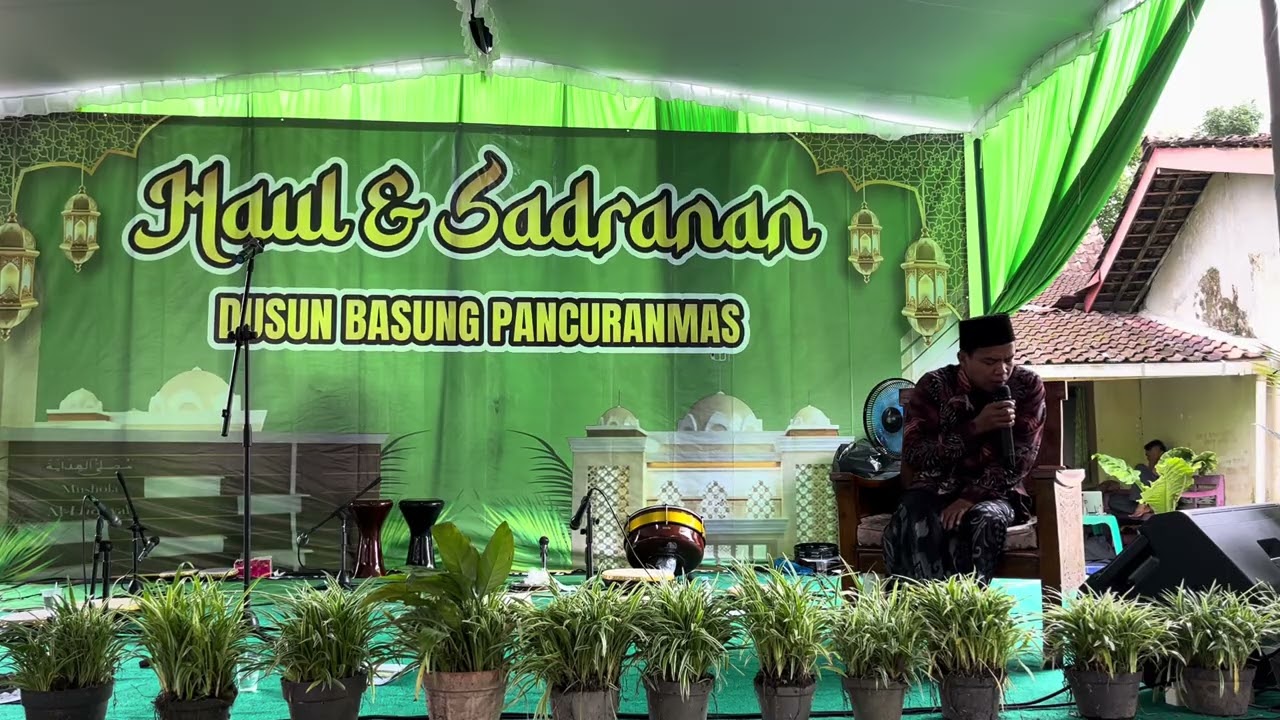 Lantunan ayat suci Al Quran Bp kyai umam