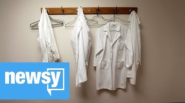 Social scientists can