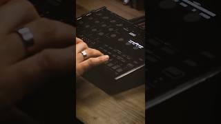 This groove on the Drumlogue…