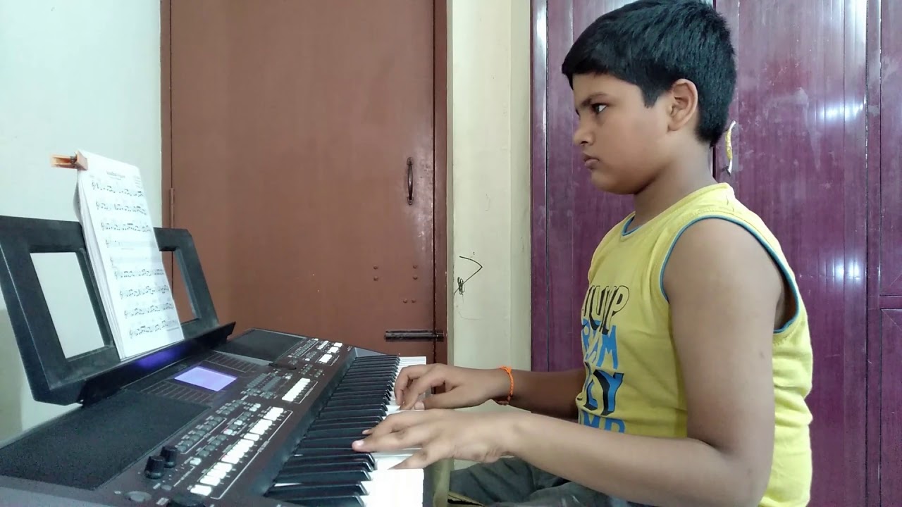 Kadhal Rojavae - By Yuvan Hariharan