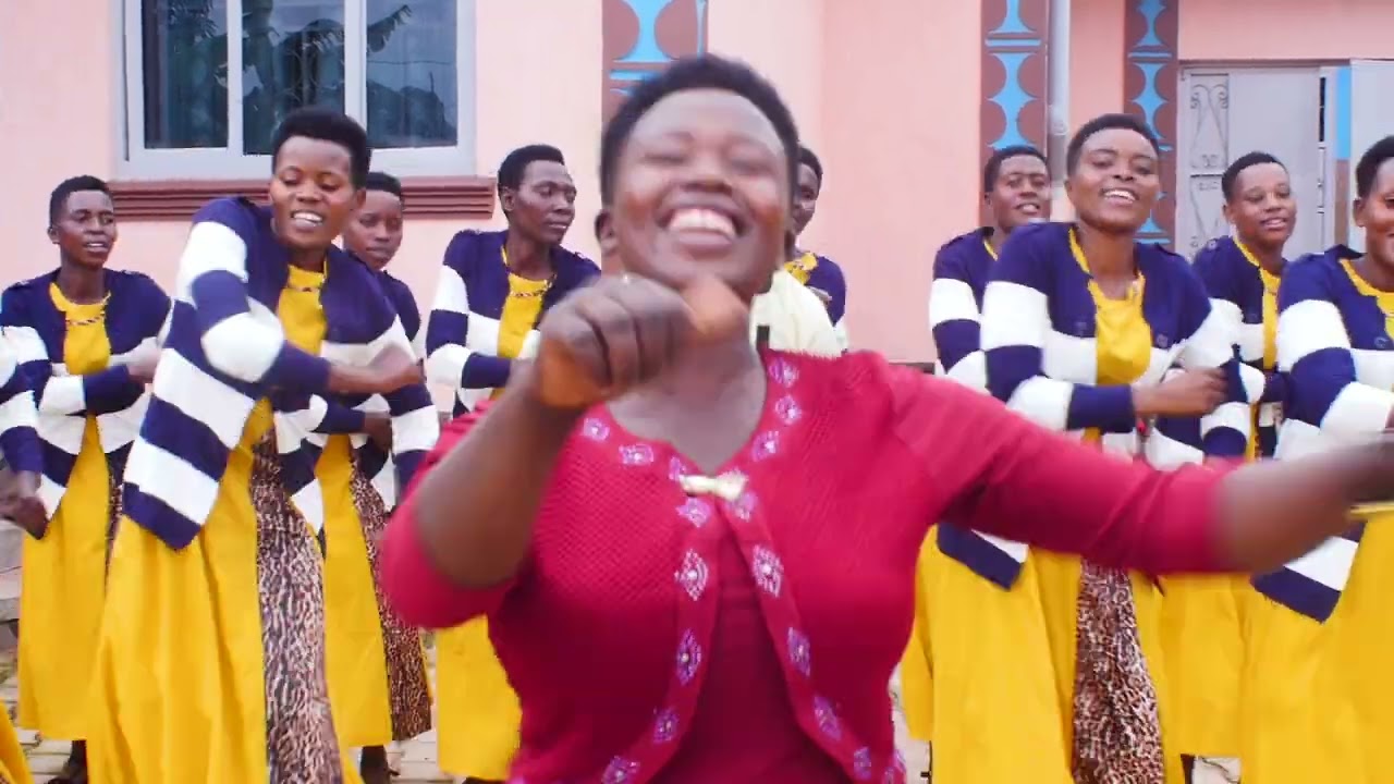 YISA ARAJE BY MESIYA NIWE NZIRA CHOIR