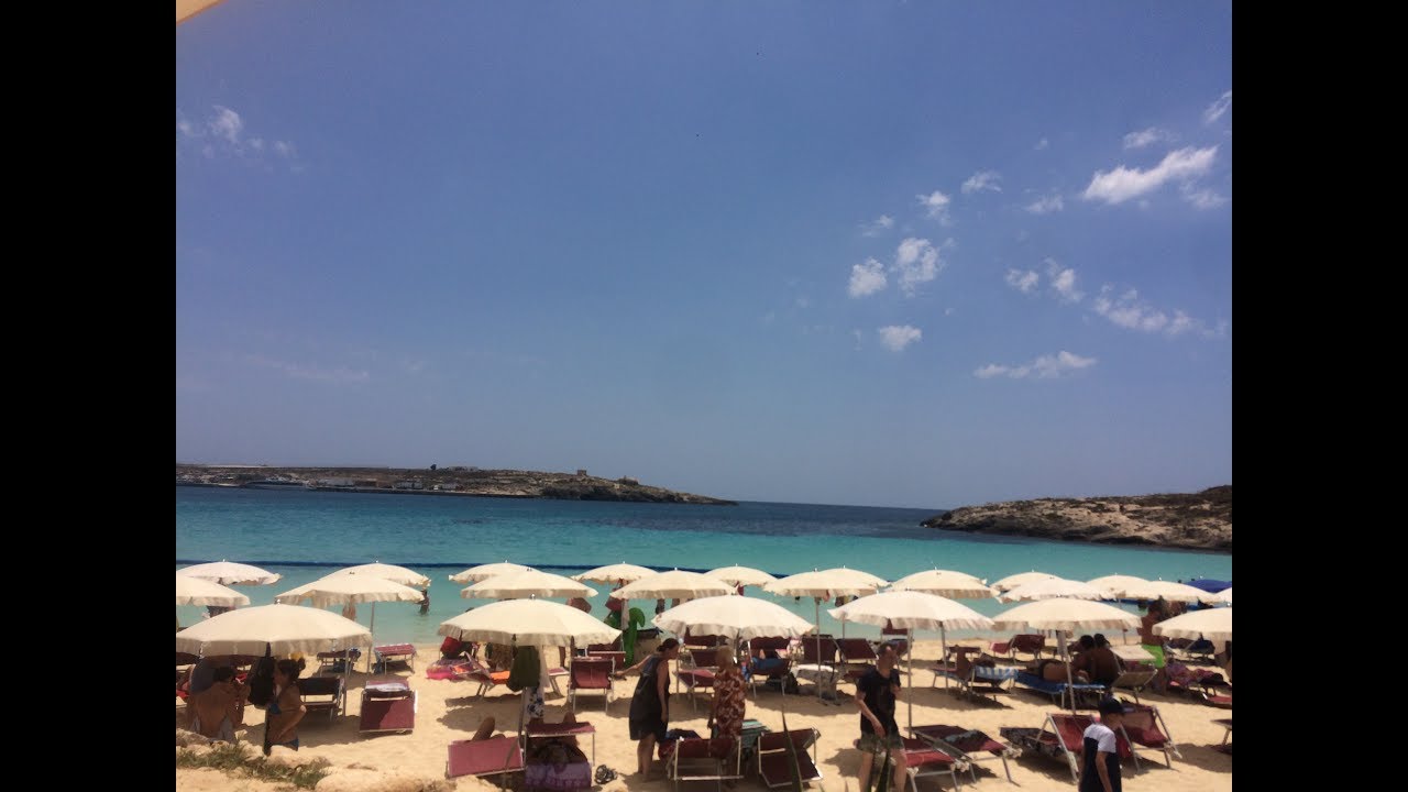 Lampedusa Spiaggia Della Guitgia Reti Anti Meduse Nets Anti Jellyfish