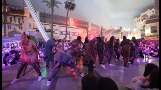 롯데월드 좀비 퍼레이드- 통제구역 A 2022년 - YouTube 롯데월드 좀비 퍼레이드- 통제구역 A 2022년 - Youtube