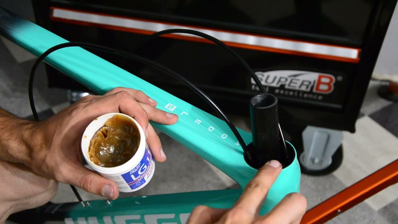 Montaje bici Hygge Model S con grupo L-TWOO ERX | Bialini Gomola