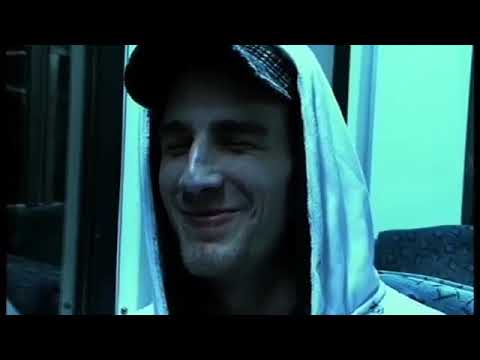 Trailer 1