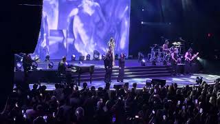 En Cambio No - Laura Pausini Live at The Theater at MSG  04-06-24 NYC