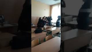 142 ліцей Київ 142 лицей Киев 13.03.18 утро развитие протеста лицеистов против блокирования обучен 142 ліцей Київ 142 лицей Киев 13.03.18 утро развитие протеста лицеистов против блокирования обучен