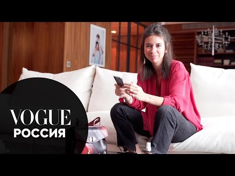 Что в сумке у Наташи Гольденберг?
