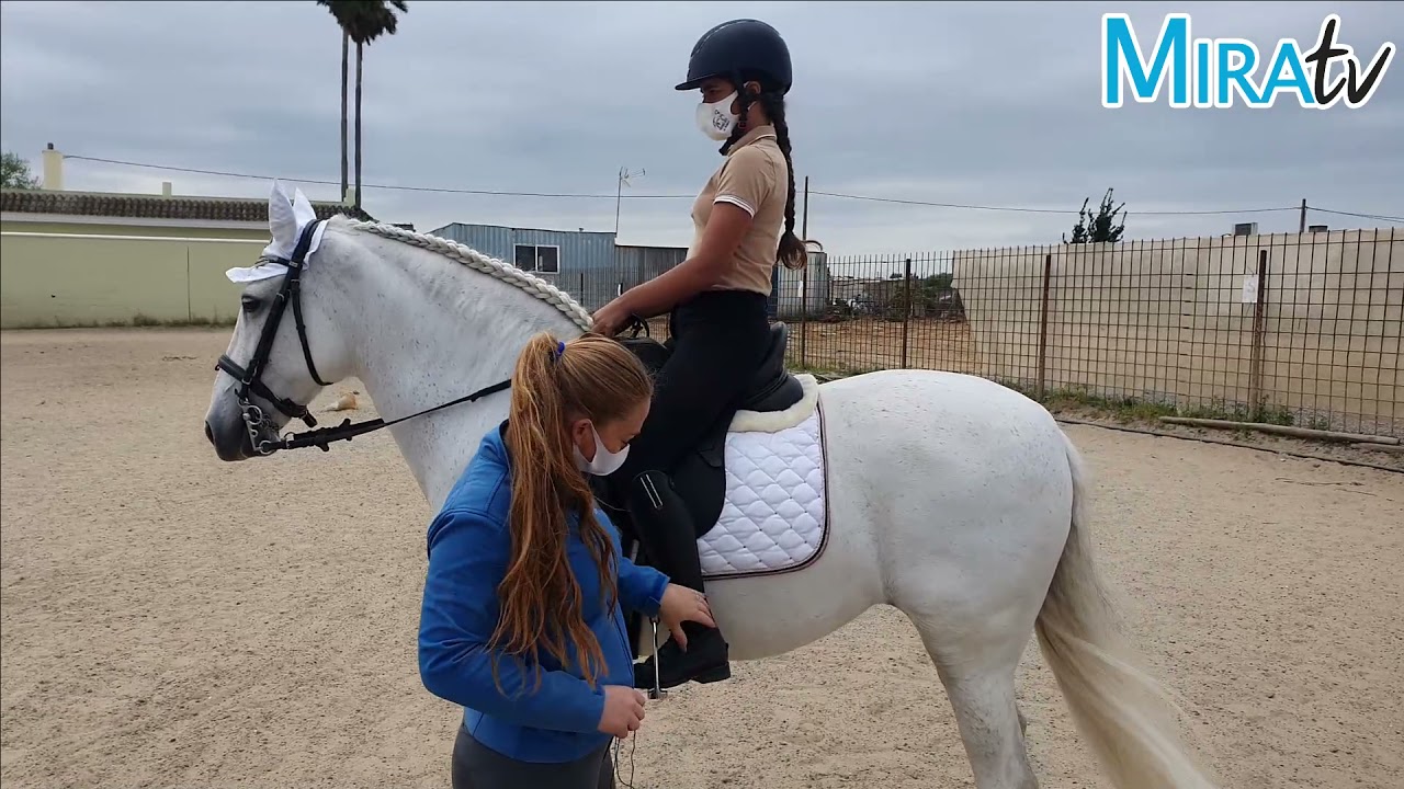 Así enseñan a montar a caballo en el Centro Hípico La Rumbosa de Jerez
