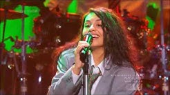 Alessia Cara sings "Stay" Live in Concert iHeartRadio Jingle Ball 2018 HD 1080p