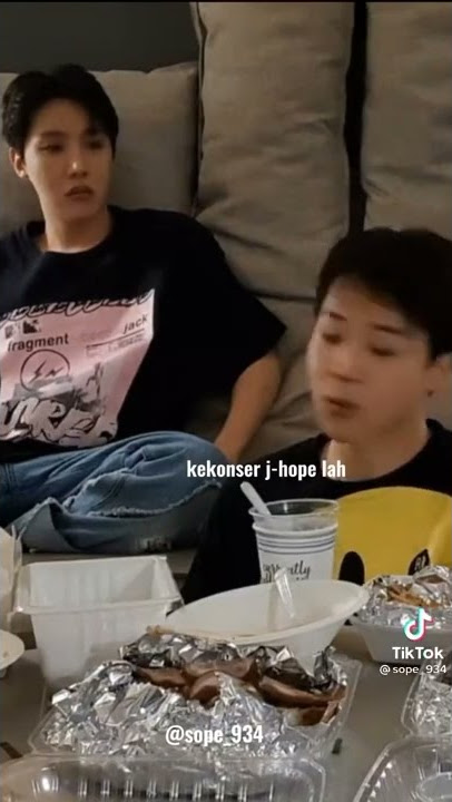 performance solo jhope concert🤧🤧🔥army nya kurang peka setiap di kasi spoiler 😭