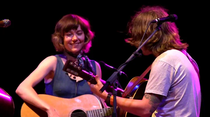 Billy Strings and Molly Tuttle, "Little Maggie," G...