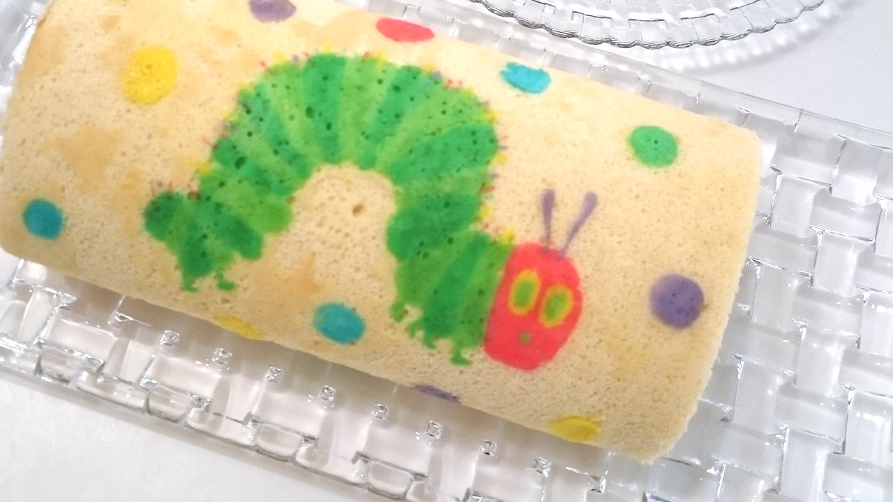 How To Make The Very Hungry Caterpillar Deco Roll Cake デコロールはらぺこあおむしの作り方 Youtube