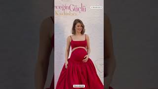 Burcu Biricik Geceye Damgasını Vurdu