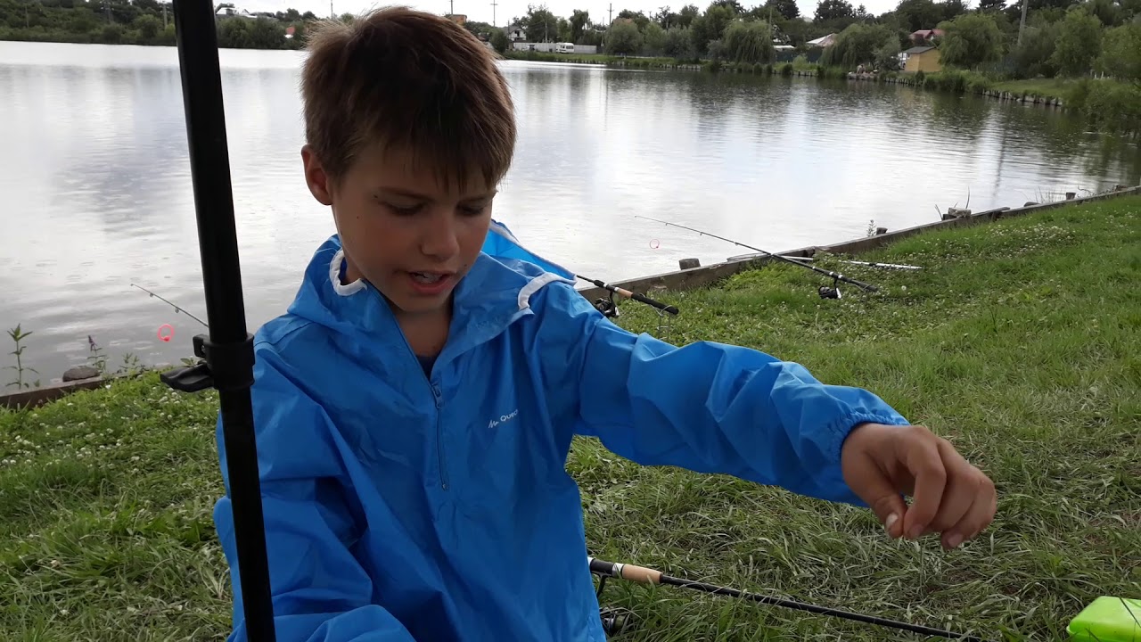 La pescuit la caras pe Hermes Periș