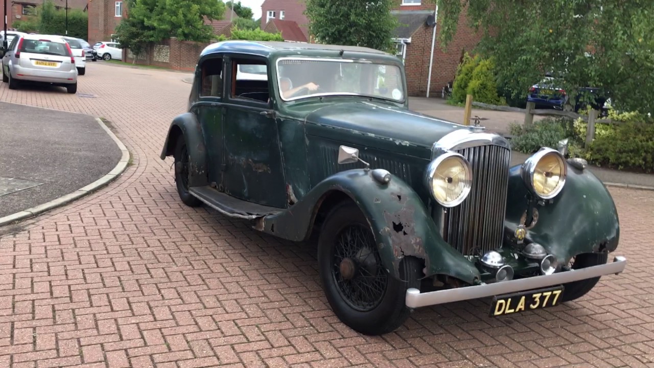 B153HM - Derby Bentley -  1936 - Driven today by Emily Bennet