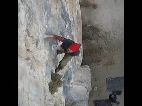 La Kamorra 7a+, Clot de la Espasa