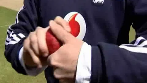 Swann on Bowling - The Grip of the Off Spinner