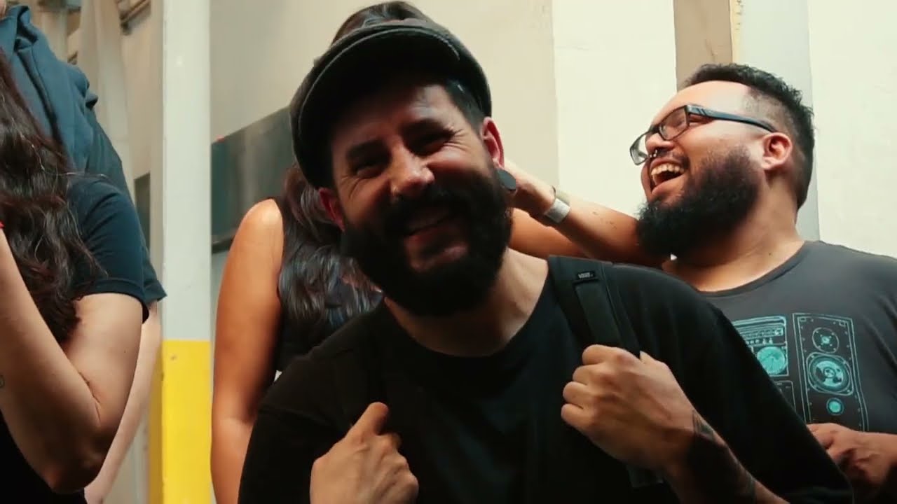 在 YouTube 上观看 Lng/SHT  - Tesis (aftermovie de la presentación oficial del BUENOS ADULTOS en Auditorio BB)) 在 YouTube 上观看 Lng/SHT  - Tesis (aftermovie de la presentación oficial del BUENOS ADULTOS en Auditorio BB))