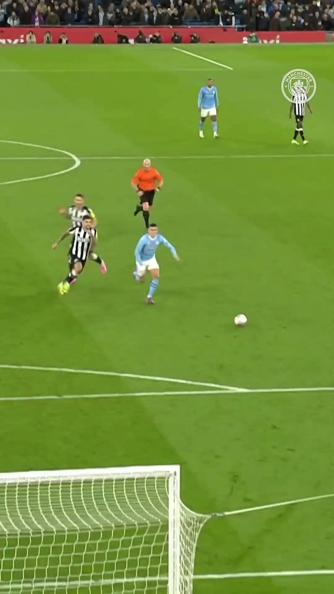 ? STOP THAT Phil Foden! ? #mancity #football #skills #shorts #shortsvideo #shortsfeed