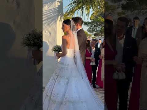 Αποκλειστικά στιγμιότυπα από το γάμο του Κωνσταντίνου Αργυρού και της Αλεξάνδρας Νίκα