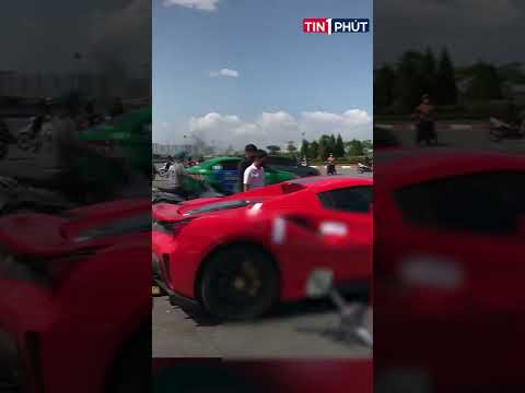 tai nạn ferrari 488
