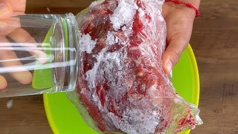 El mejor truco casero para descongelar la carne congelada.