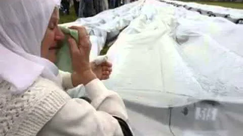 Jasmina Osmanevi - odavanje poasti Srebrenici