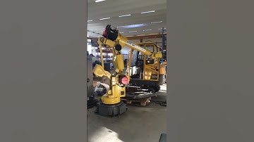 Fanuc S-420F Robot
