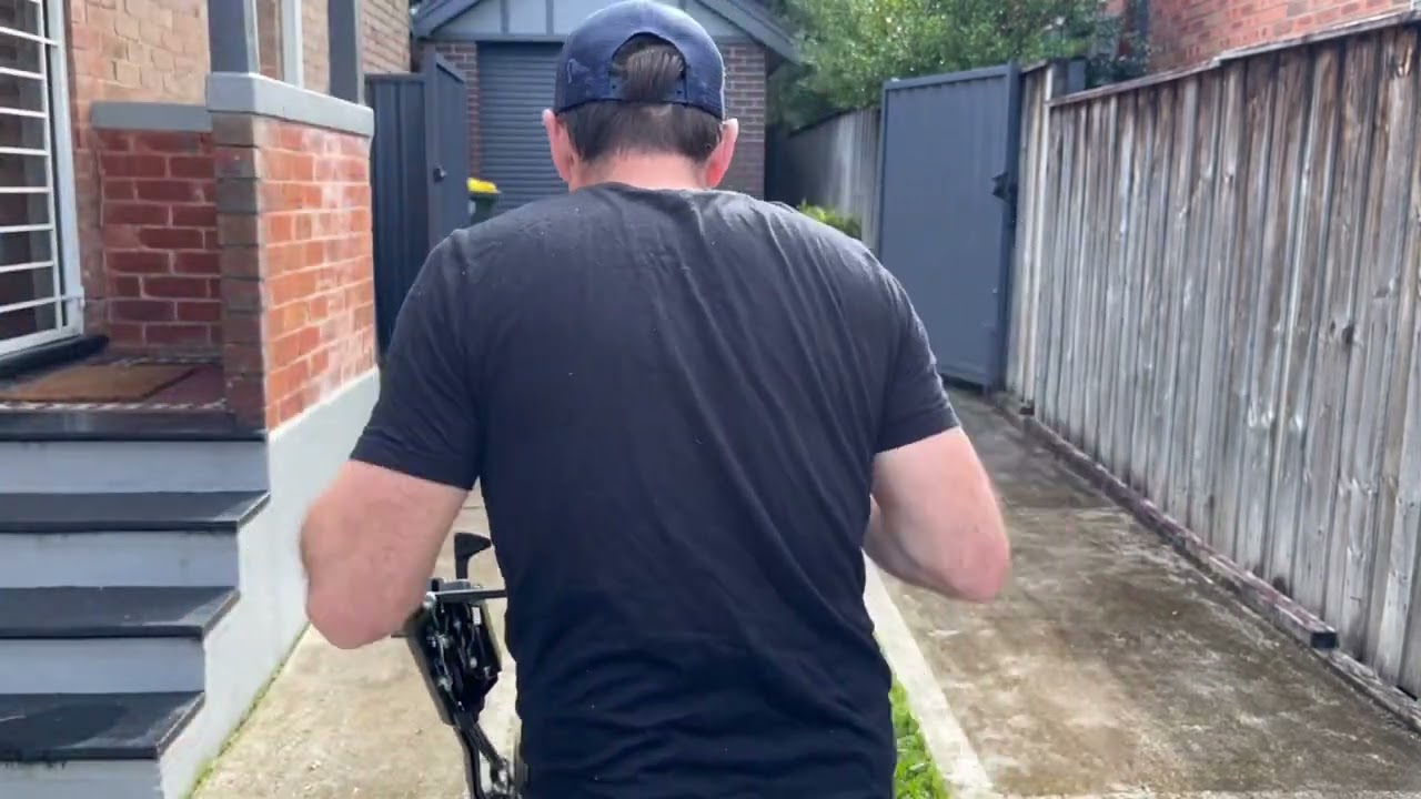 Lawnmowing! what’s your method? Do you edge,blow,mow and blow? 