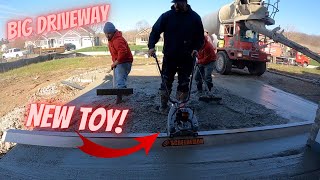 Big concrete drivewayNew screed!